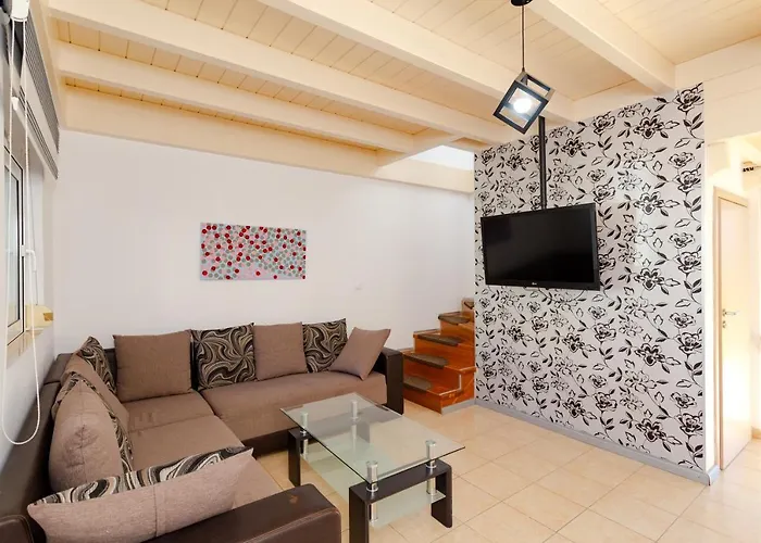 Renthub At Kolympia *