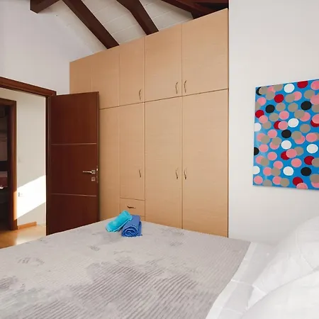 Renthub At Kolympia *