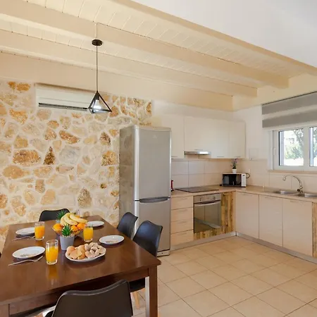 Renthub At Kolympia Villa