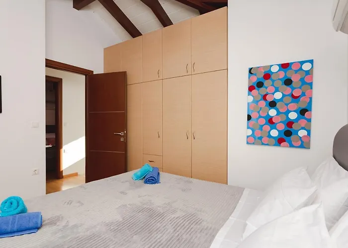 Renthub At Kolympia *