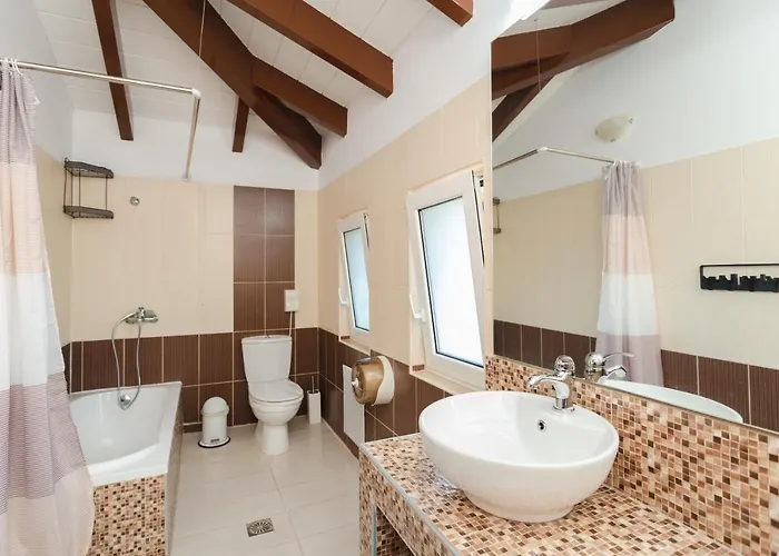 Renthub At Kolympia فيلة كولومبيا