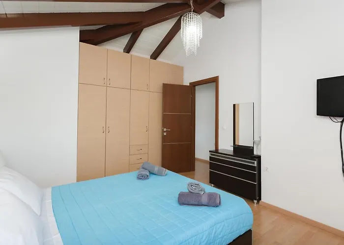 Renthub At Kolympia Villa Kolímbia
